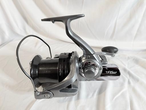 Buy & Sell Danbury Chelmsford - Photos for TF GEAR V10 BIG PIT Fishing Reel