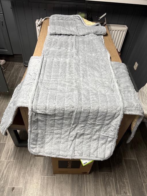 Buy & Sell Duckmanton Chesterfield - Photos for Recliner chair cover