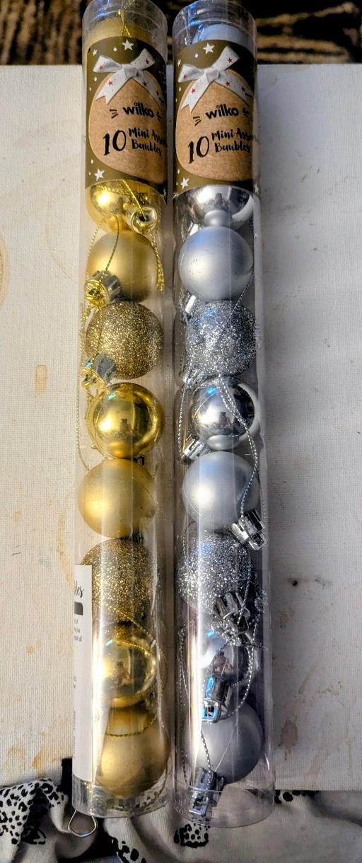 Buy & Sell Georgetown Blaenau Gwent - Photos for 🎄 Christmas 10pk of small mixed baubles. New
