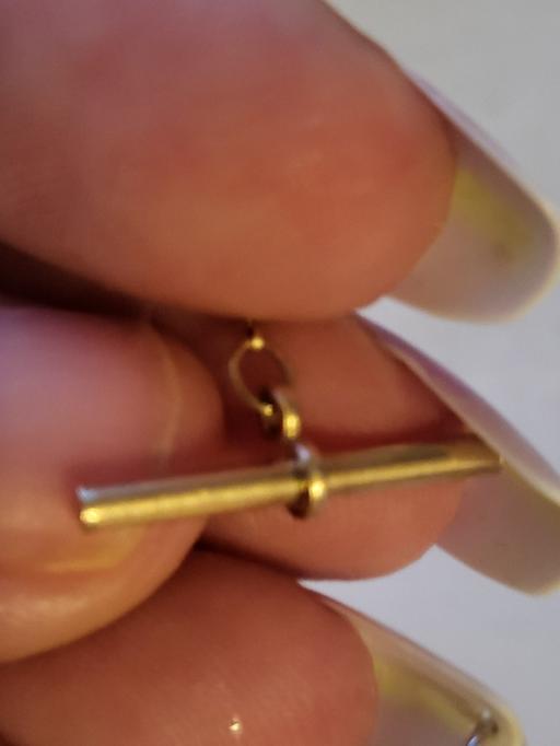 Buy & Sell Blackburn Blackburn with Darwen - Photos for 9ct gold tbar pendant