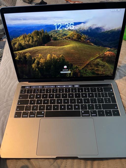 Buy & Sell Ilford Redbridge - Photos for MacBook Pro 13