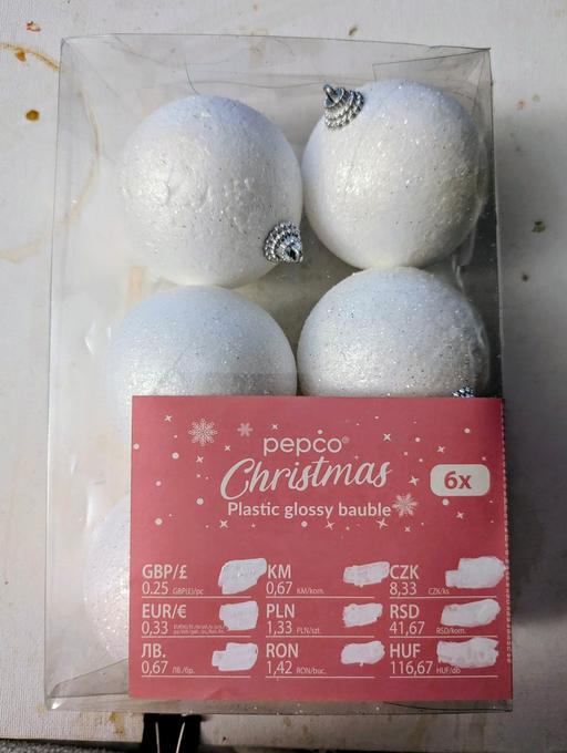 Buy & Sell Georgetown Blaenau Gwent - Photos for 🎄 Christmas pepco 6pk of medium white glitte