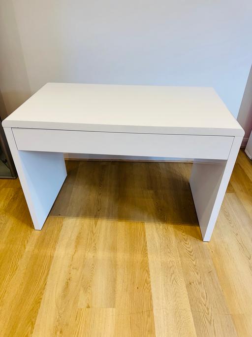 Buy & Sell Whitton Richmond upon Thames - Photos for White high gloss office desk - like new