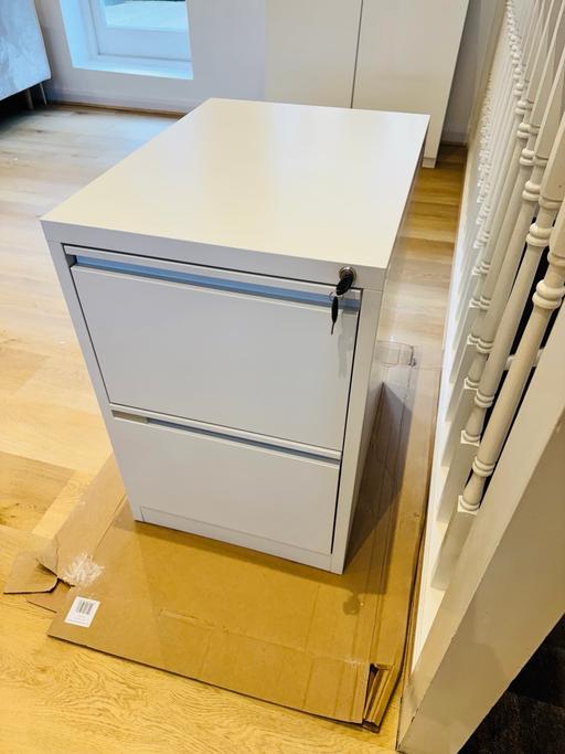 Buy & Sell Hanworth Hounslow - Photos for 2 draw White/ Steel Filing Cabinet