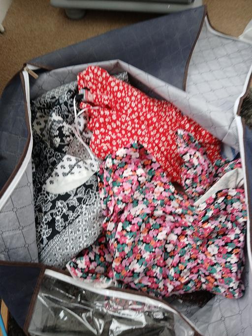 Buy & Sell Wedges Mills South Staffordshire - Photos for SIZE 20 MAINLY NEW DRESSES/TROUSERS BAG FULL