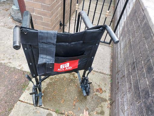 Buy & Sell Dentons Green Saint Helens - Photos for Small glider wheelchair