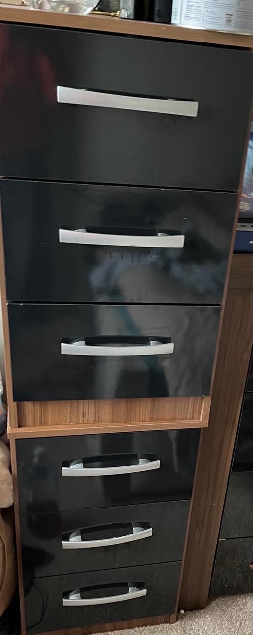 Buy & Sell Lanesfield Wolverhampton - Photos for 2 chest of drawers