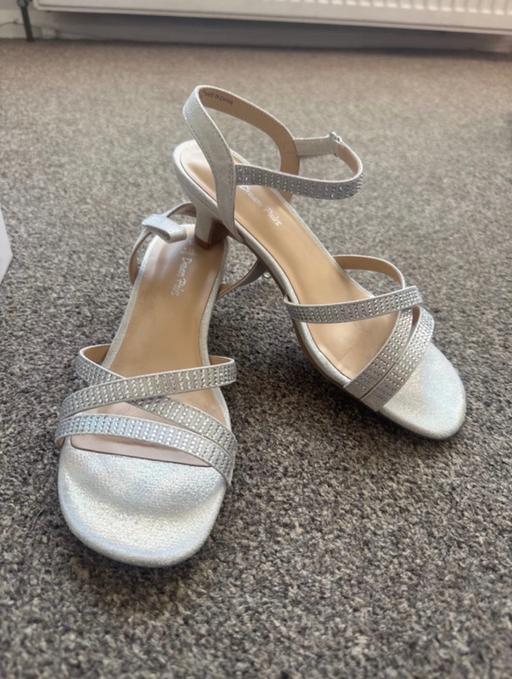 Buy & Sell Knuston North Northamptonshire - Photos for Beautiful sandals worn just for a few hours