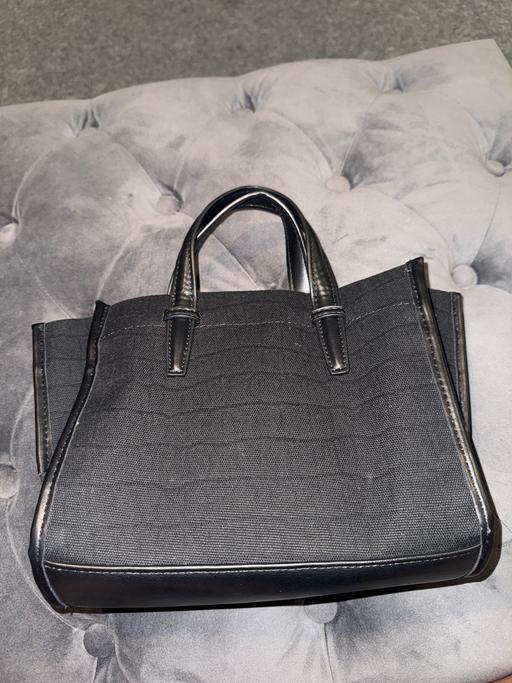 Buy & Sell Tottenham Green North London - Photos for Crossbody bag