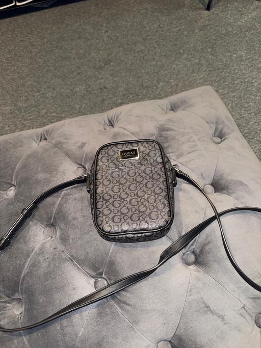 Buy & Sell Tottenham Green North London - Photos for Ladies Guess bag