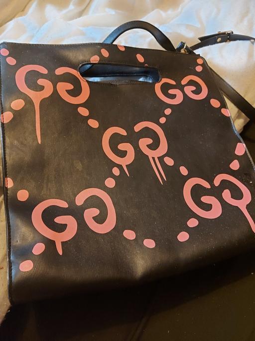 Buy & Sell Pensnett Dudley - Photos for Black and pink bag