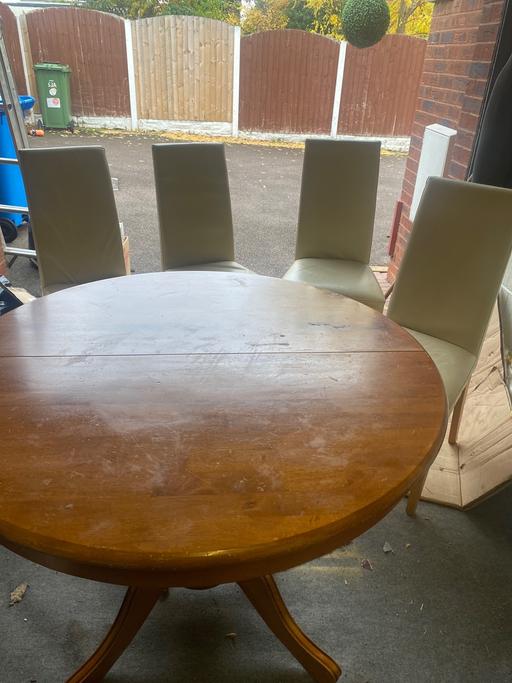 Buy & Sell Churchbridge South Staffordshire - Photos for Kitchen table and chairs