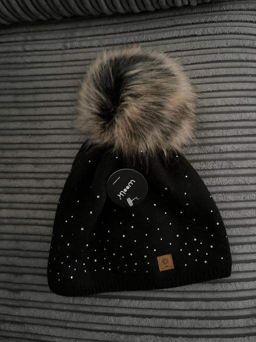 Buy & Sell Crook County Durham - Photos for Hat