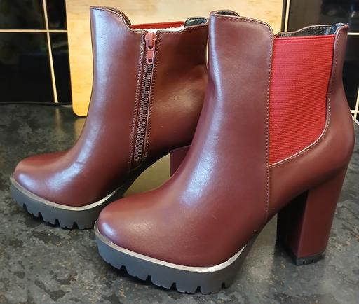 Buy & Sell Cranford Hounslow - Photos for Alexa K Ladies Size 4.5 high heels platform s