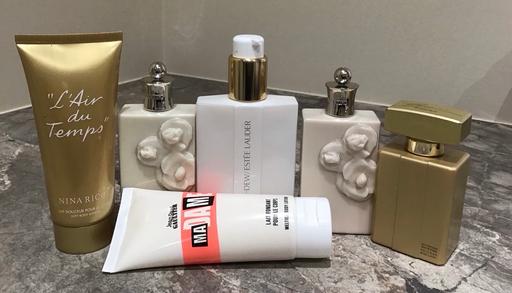 Buy & Sell New Tupton Chesterfield - Photos for 6 Designer body lotions All 100ml each