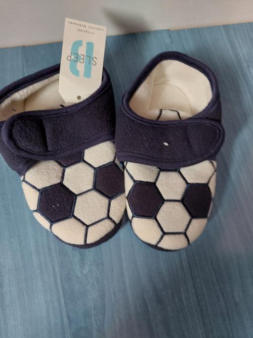 Buy & Sell Willenhall Walsall - Photos for Boys football slippers Size 10