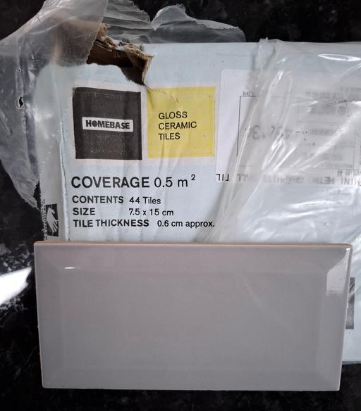 Buy & Sell Belgrave Walk Station Merton - Photos for gloss ceramic tiles