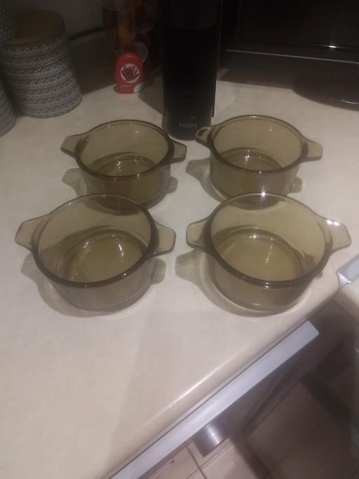 Buy & Sell Sutton Coldfield Birmingham - Photos for FOUR BROWN GLASS BOWLS