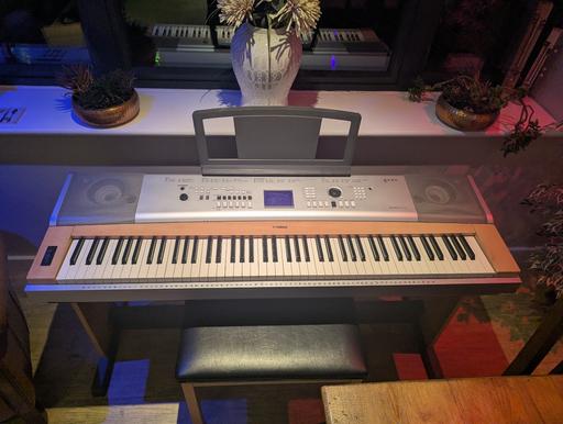 Buy & Sell Sandford Wokingham - Photos for Yamaha Grand Piano DGX-630