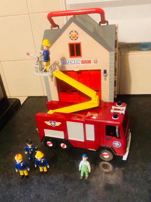Buy & Sell Shoeburyness Southend-on-Sea - Photos for Fireman Sam Bundle