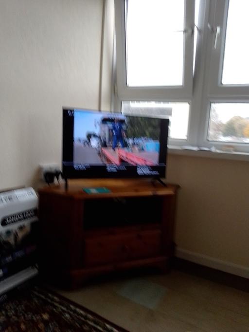 Buy & Sell Rownhams Test Valley - Photos for TV with Bluetooth