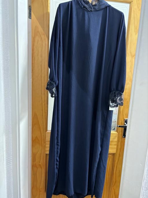 Buy & Sell Preston Preston - Photos for navy lace hooded abaya maxi