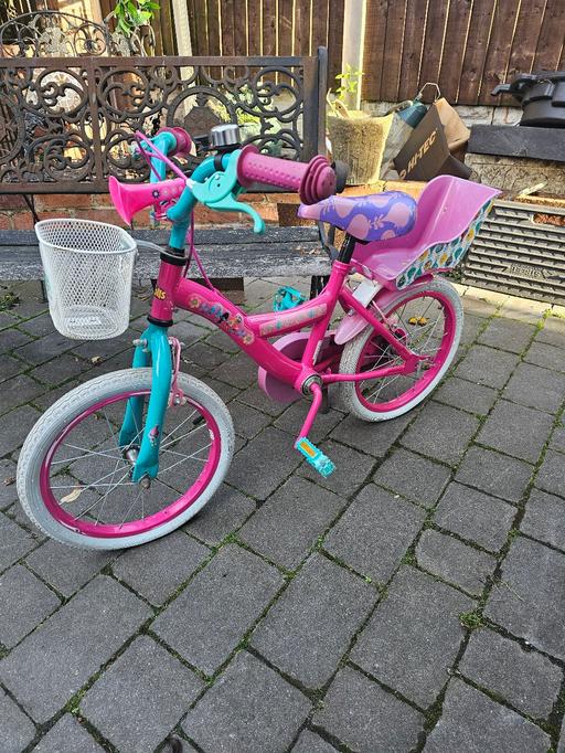 Buy & Sell Pensnett Dudley - Photos for TROLLS GIRLS BIKE....READ DESCRIPTION