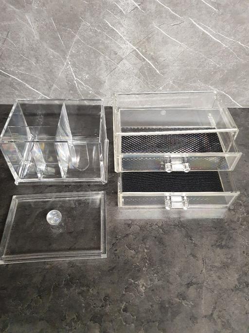 Buy & Sell Oxley Wolverhampton - Photos for 2 x small units