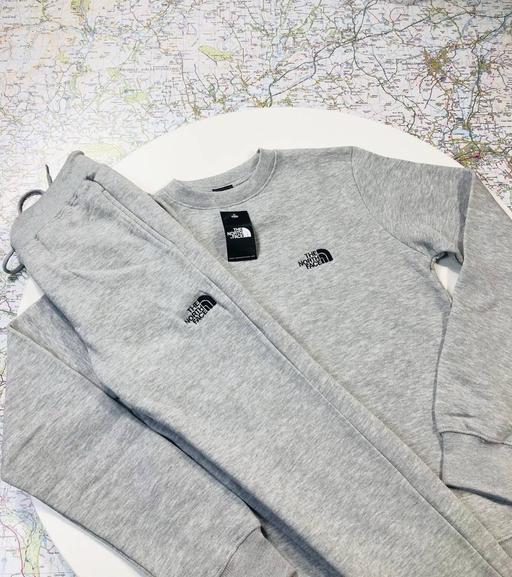Buy & Sell New Addington Croydon - Photos for The north face grey tracksuit - size s to xxl