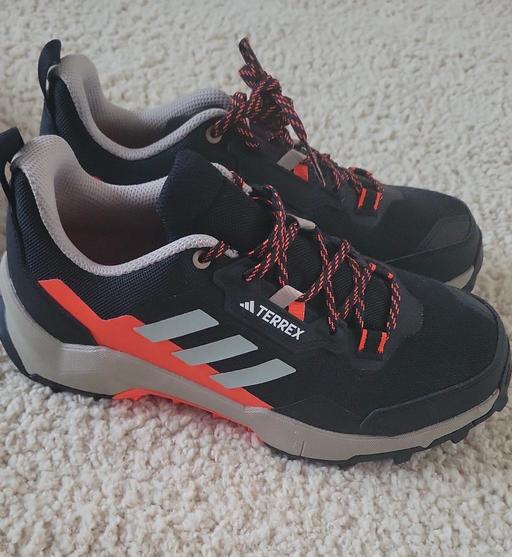 Buy & Sell Weston Point Halton - Photos for 🌟NEW🌟 Size 7 Adidas Terrex walking shoes