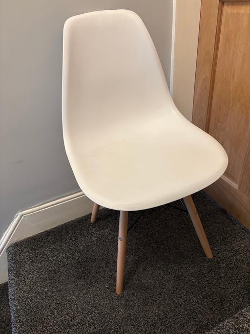 Buy & Sell Ashton-on-Ribble Preston - Photos for White chair