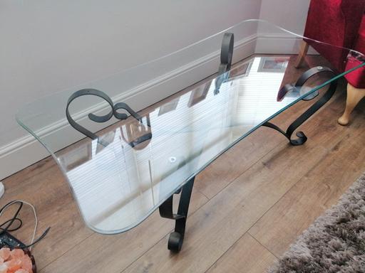 Buy & Sell Holland-on-Sea Tendring - Photos for Glass coffee table