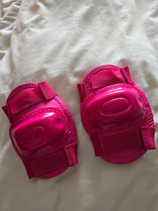 Buy & Sell Rowley Regis Sandwell - Photos for Pink kids knee pads