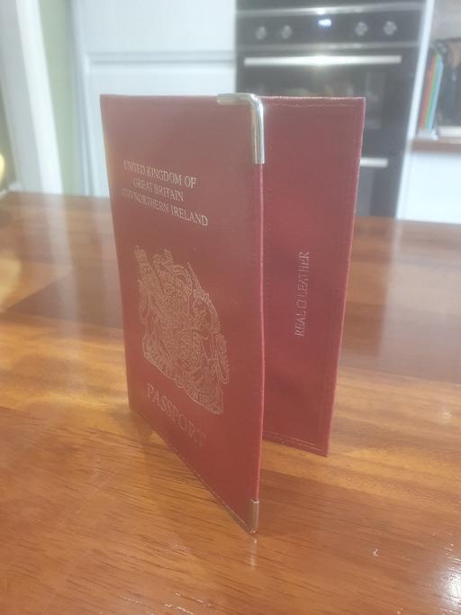 Buy & Sell Bradmore Wolverhampton - Photos for Leather passport holder