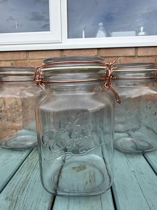 Buy & Sell Stone Cross Wealden - Photos for Copper Clipped Storage