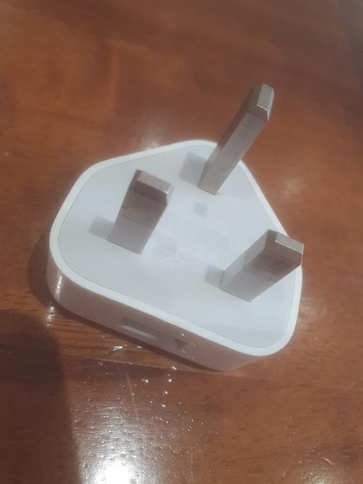 Buy & Sell Bradmore Wolverhampton - Photos for Genuine Apple plug