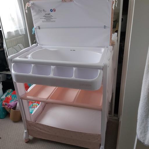 Buy & Sell Canning Town East London - Photos for Baby bath, changing unit with storage