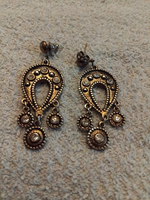 Buy & Sell Milton Regis Swale - Photos for pretty earrings