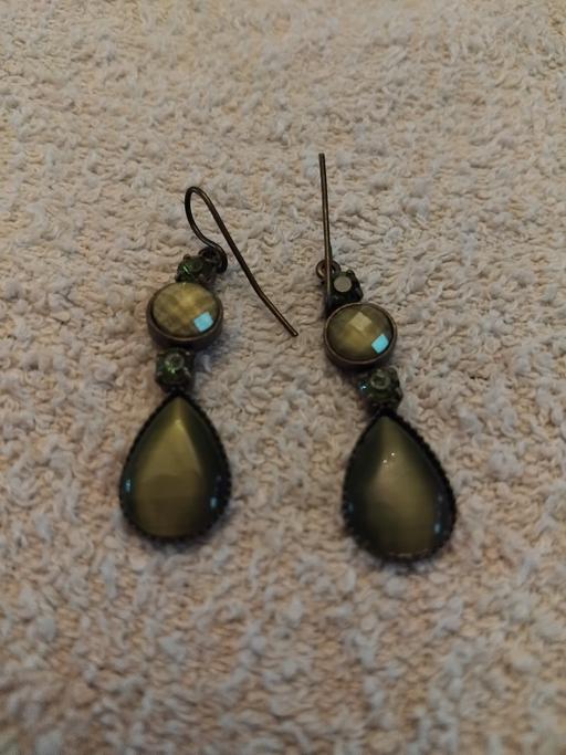 Buy & Sell Kemsley Swale - Photos for green earrings