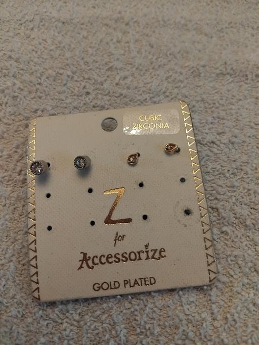 Buy & Sell Milton Regis Swale - Photos for earrings