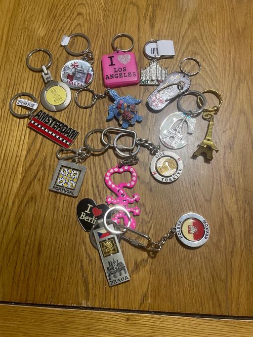 Buy & Sell Surrey Quays South East London - Photos for Key rings x15