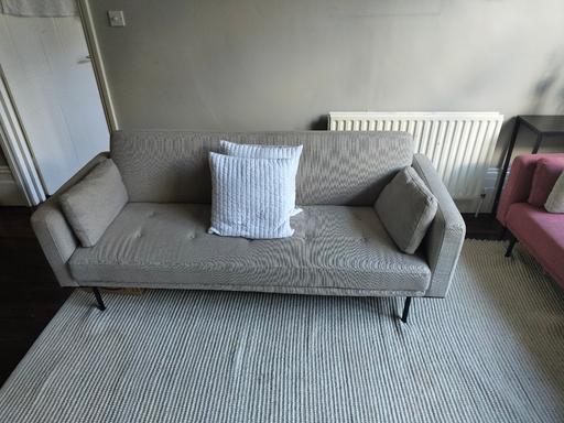 Buy & Sell Tulse Hill South East London - Photos for 2 sofas for sale