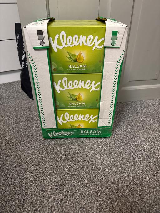 Buy & Sell Duckmanton Chesterfield - Photos for Kleenex balsam