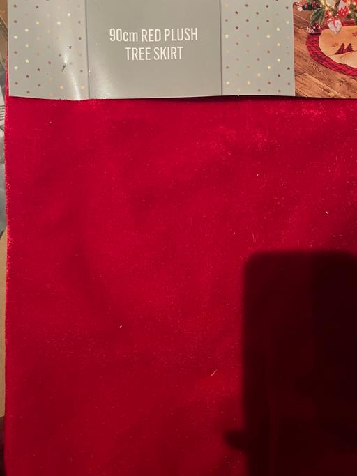 Buy & Sell Wednesfield Wolverhampton - Photos for New plush Christmas tree skirt 90cm