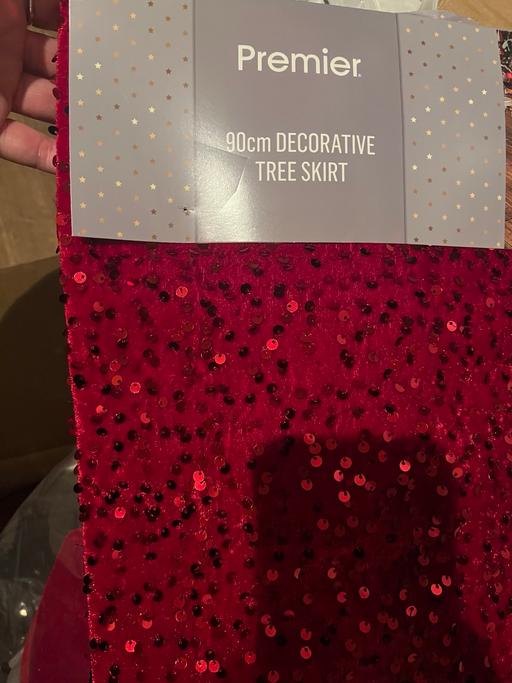Buy & Sell Wednesfield Wolverhampton - Photos for New glitter Christmas tree skirt 90cm