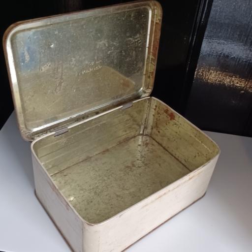 Buy & Sell Farnworth Bolton - Photos for lunch box tin