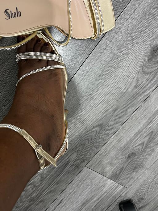 Buy & Sell Norris Green Liverpool - Photos for Gold high heel sandals