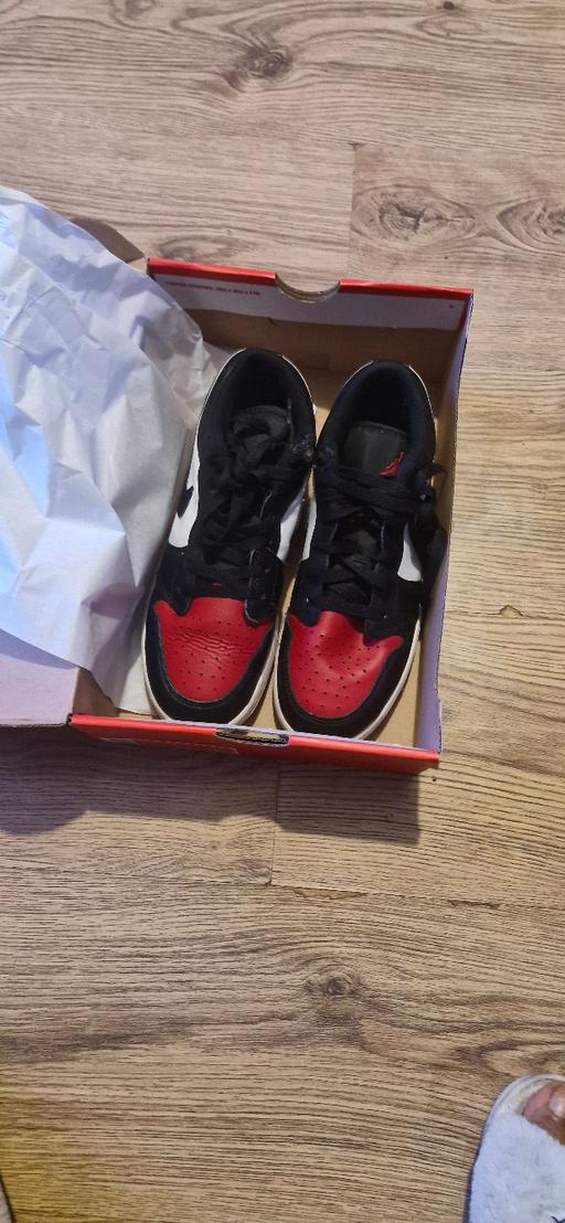Buy & Sell Walthamstow East London - Photos for boys Nike Shoes size 5.5