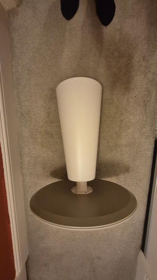 Buy & Sell Pudding Mill Lane East London - Photos for coffee tables