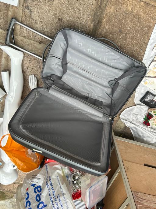 Buy & Sell Quinton Birmingham - Photos for Suitcase